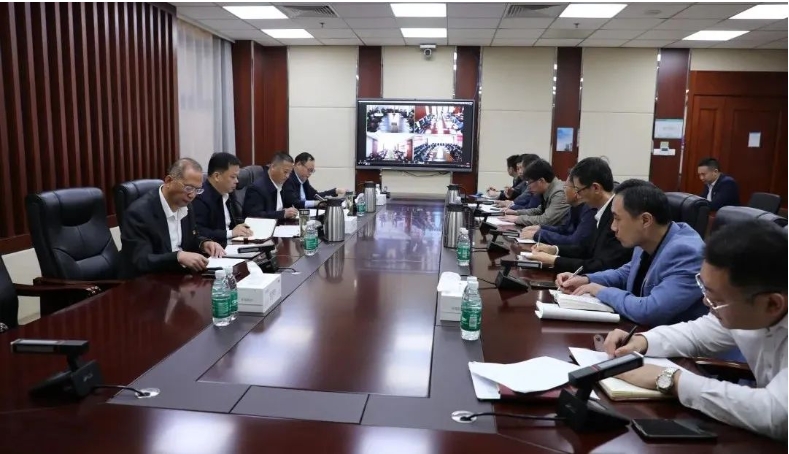 召开11月份总经理安全出产会议1