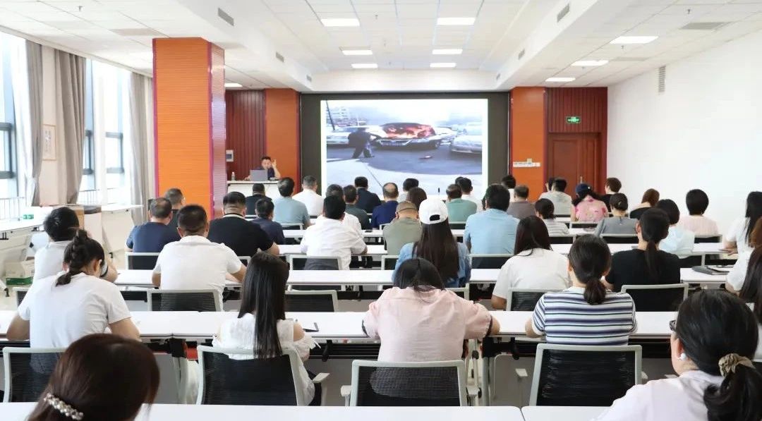 强化安全意识 夯实安全根基——GA黄金甲集团发展2025年全员培训2